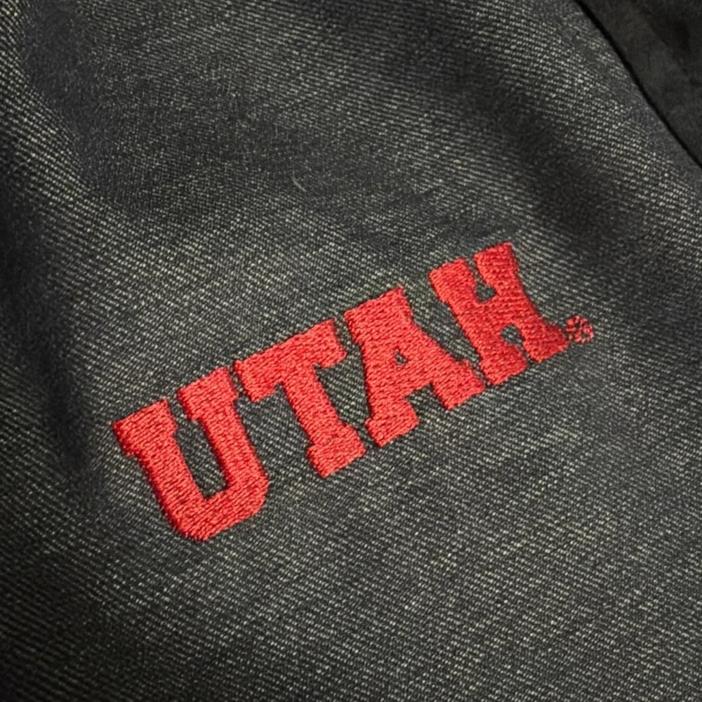 Under Armour Utah Utes 1/4 Zip All Season Gear Loose Men's Small‎ Pullover